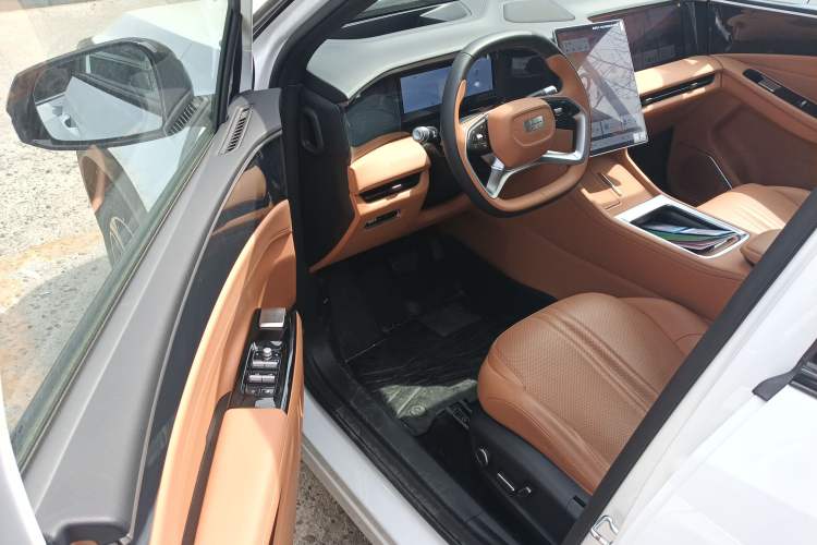 Used Geely Galaxy L7 2025 EM-i 115km Exploration+ Edition Driver Seat