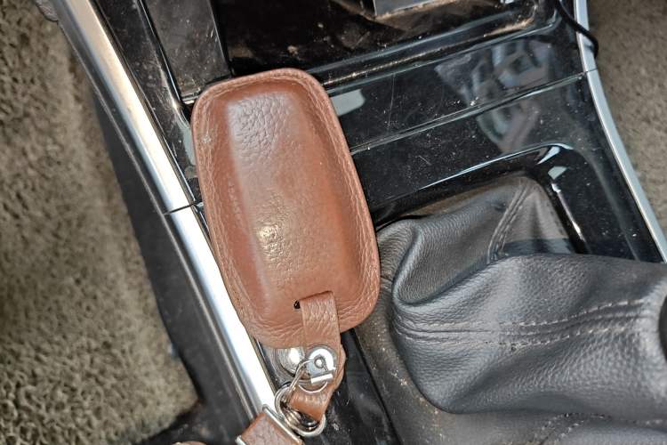 Used Haval H2 2016 Red-Label 1.5T Manual Two-Wheel Drive Luxury Model Vehicle Key