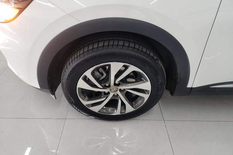 Used Buick Envision 2022 Encore S 552T Two-Wheel Drive Elite Model
