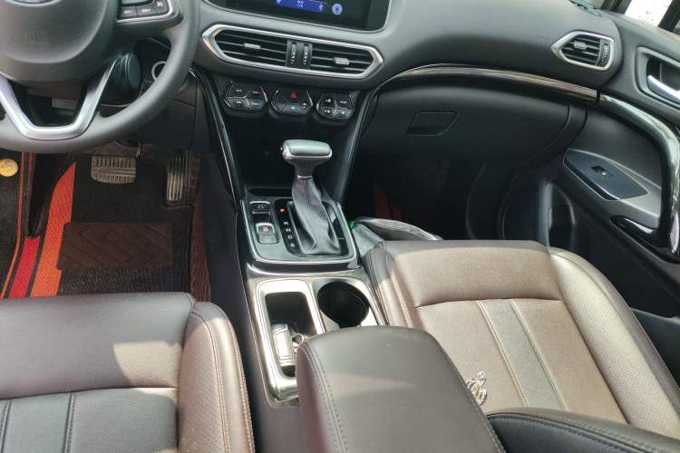 Used GAC Trumpchi GS4 2019 270T Automatic Two-Wheel Drive Elite Edition Gear Lever