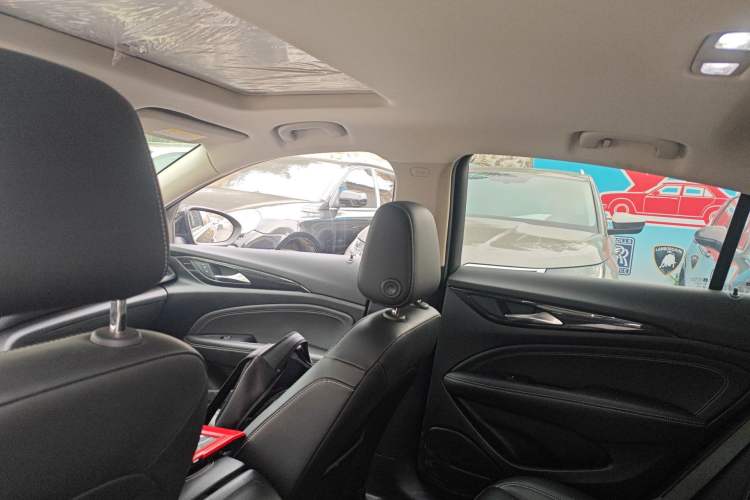 Used Buick Regal 2024 25T Deluxe Edition