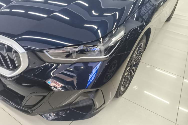 Used BMW 5 Series 2025 530Li Leading Model M Sport Package
