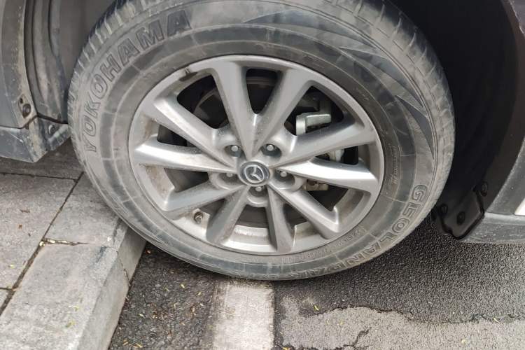 Used Mazda CX-5 2022 2.0L Automatic Two-Wheel Drive Zhiya Version Right Front Wheel Hub