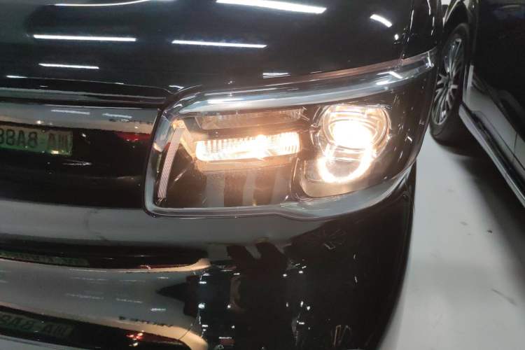 Used Wuling Zhiguang New Energy 2025 Comfort Model Left Front Headlight