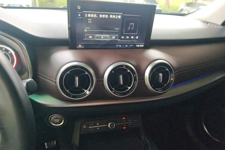 Used Wey VV6 2018 2.0T Two-Wheel-Drive Ultra-Luxury Version China V Standard