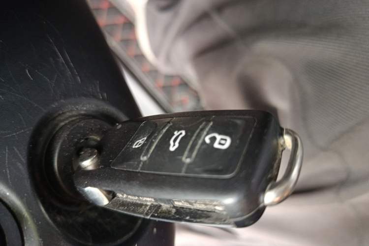 Used Skoda Fabia 2017 1.4L Automatic Car Enjoy Edition
