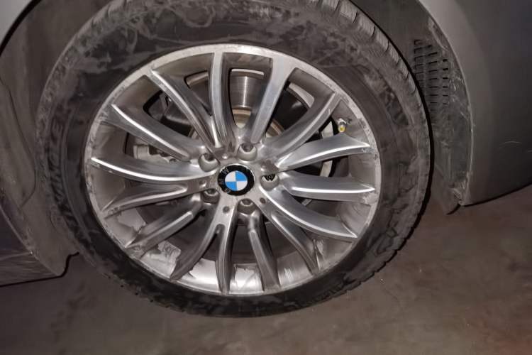 Used BMW 5 Series 2014 525Li Luxury Design Package
