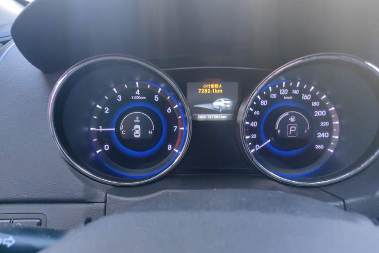 Used Hyundai Sonata 2011 2.0L Automatic Luxury Edition
