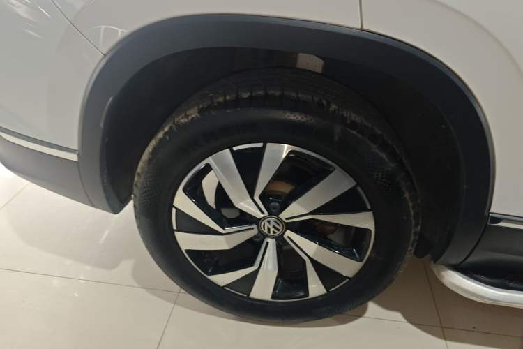 Used Volkswagen Tayron 2020 330TSI Two-Wheel Drive Luxury Smart Connectivity Version
