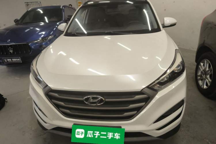 Used Hyundai Tucson 2018 1.6T Dual-Clutch Two-Wheel Drive 15th Anniversary Special Edition
