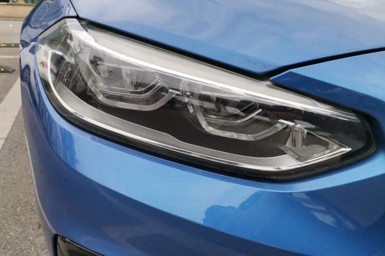 Used BMW 1 Series 2018 118i Sport Edition Right Front Headlight