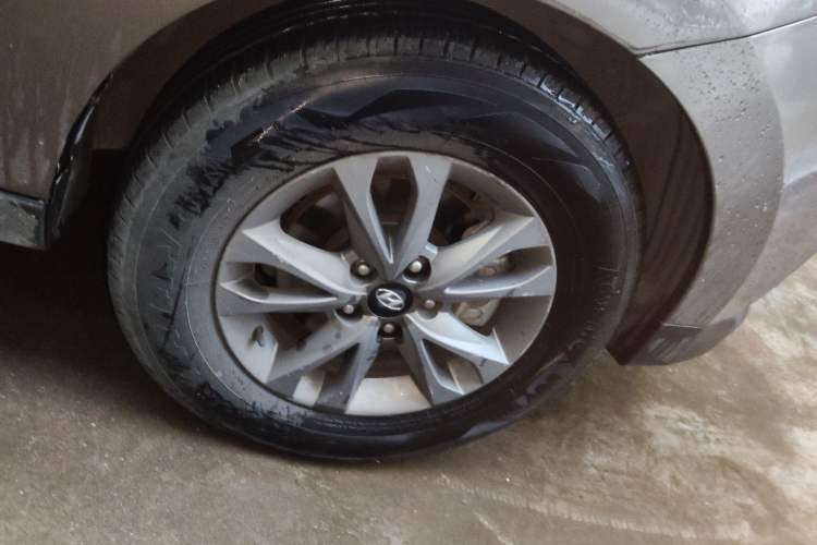 Used Hyundai ix35 2015 2.0L Automatic 2WD Comfort Edition China IV Standard