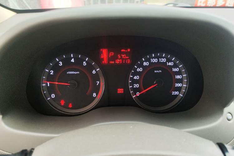 Used Hyundai Verna (older generation) 2010 Sedan 1.4L Automatic Luxury GLS Trim
