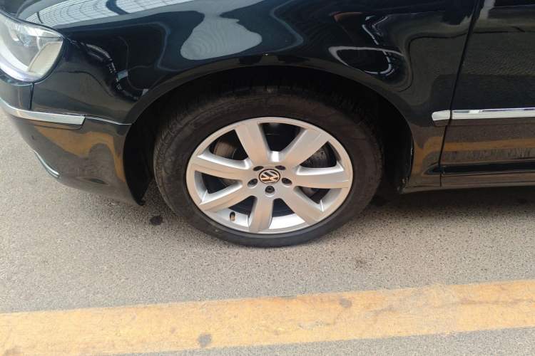 Used Volkswagen Phaeton 2014 3.0L Business Model Left Front Wheel Hub