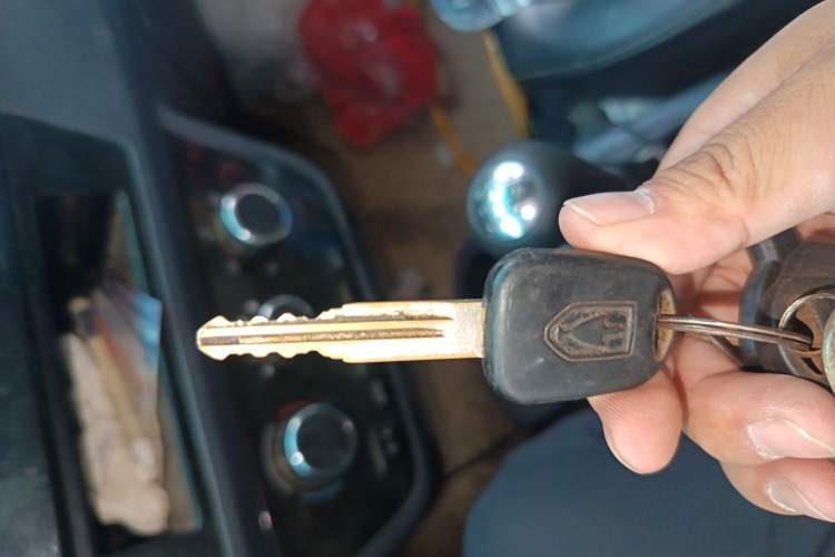 Used Jinbei Hiace X30 2021 1.5L Wealthy Edition Bus China VI Standard SWC15M
