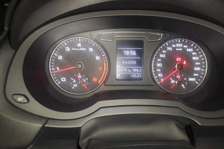 Used Audi Q3 2017 30 TFSI Fashion Model Odometer Close Up