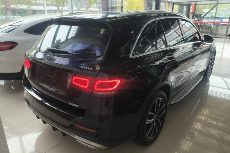 Used Mercedes-Benz GLC 2020 Facelift GLC 300 L 4MATIC Dynamic Edition Rear Right 45 Deg