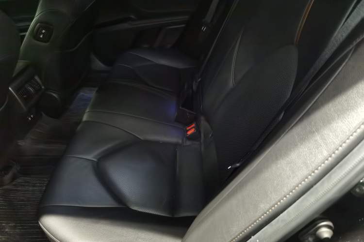 Used Toyota Camry 2019 Revised Version 2.0G Luxury Edition