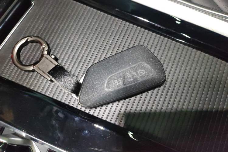 Used Volkswagen Teramont 2024 380TSI All-Wheel Drive Longyao Edition Vehicle Key