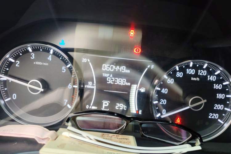 Used Honda Crider 2019 180 Turbo CVT Luxury Edition China V Odometer Close Up