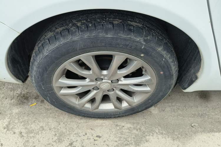 Used Geely Auto Vision 2019 Upgraded Model 1.5L CVT Luxury Version China VI Standard