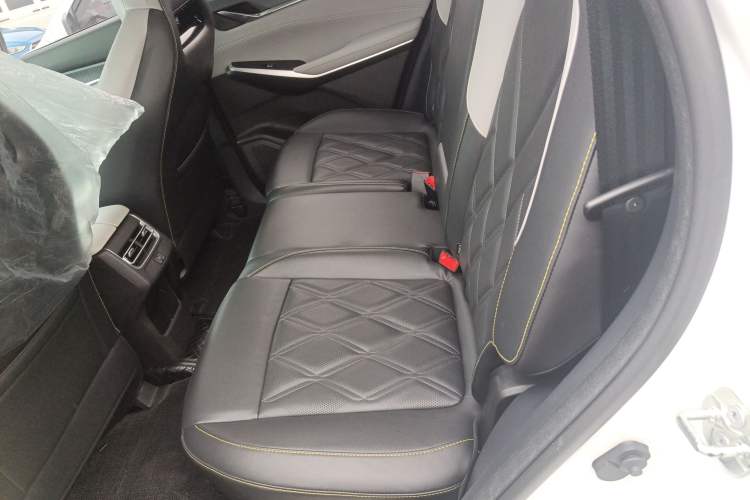 Used Changan CS75 PLUS 2023 3rd Generation 1.5T Automatic Prestige Model
