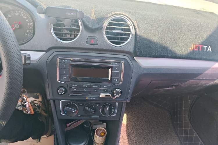 Used Volkswagen Jetta 2015 1.6L Manual Comfort Model