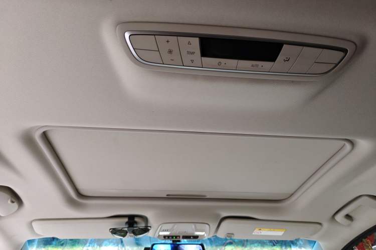 Used Buick GL8 2018 ES 28T Comfort Model China VI Standard