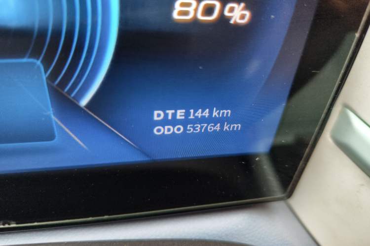 Used Dongfeng NAMMI BOX 2022 Revised Light Wind Edition 201 km Standard Version
