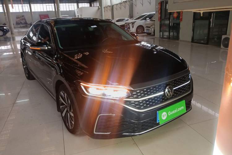 Used Volkswagen Passat 2022 330TSI Starry Luxury Edition