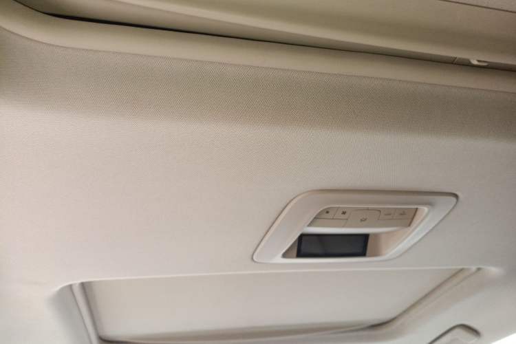 Used Buick GL8 2015 2.4L Luxury Business Premium Edition Headliner