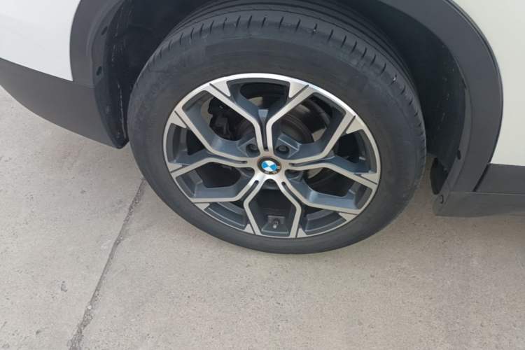 Used BMW X1 2020 sDrive25Li Leading Model
