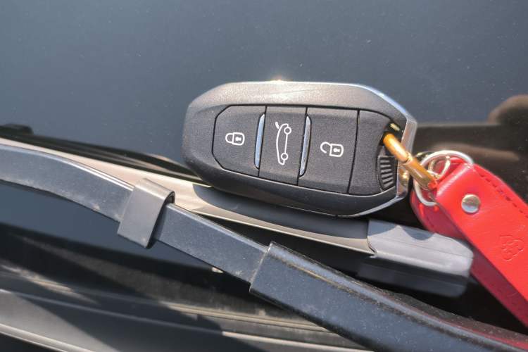 Used Citroen C5 X 2023 1.6T Extraordinary Power Vehicle Key