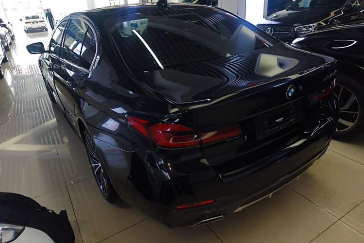 Used BMW 5 Series 2022 Second Facelift 530Li Leading Edition M Sport Package
