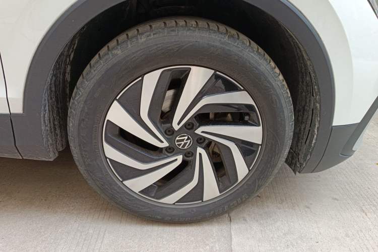 Used Volkswagen Tiguan L 2022 330TSI Automatic Two-Wheel Drive Smart Edition Right Front Wheel Hub