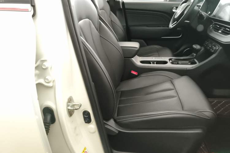 Used GAC Trumpchi GS3 2021 POWER 270T Automatic Luxury Edition Right Front Seat