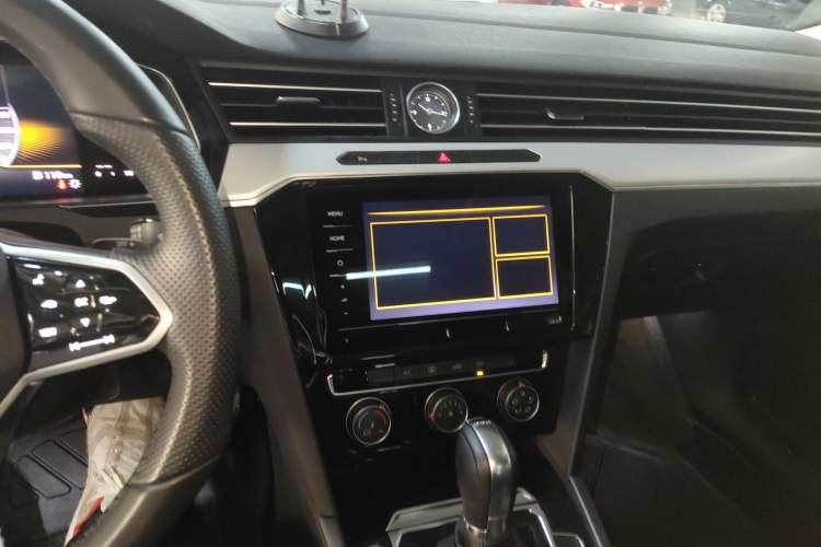 Used Volkswagen Magotan 2025 Zhongxiang Version 280TSI DSG Comfort Edition