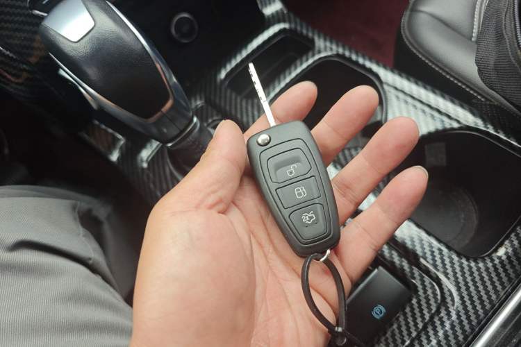 Used Ford Kuga 2019 EcoBoost 180 Two-Wheel-Drive Platinum Edition China VI Standard