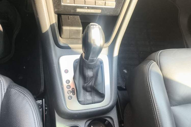 Used Volkswagen Sharan 2013 1.8TSI Comfort Model Euro IV Gear Lever