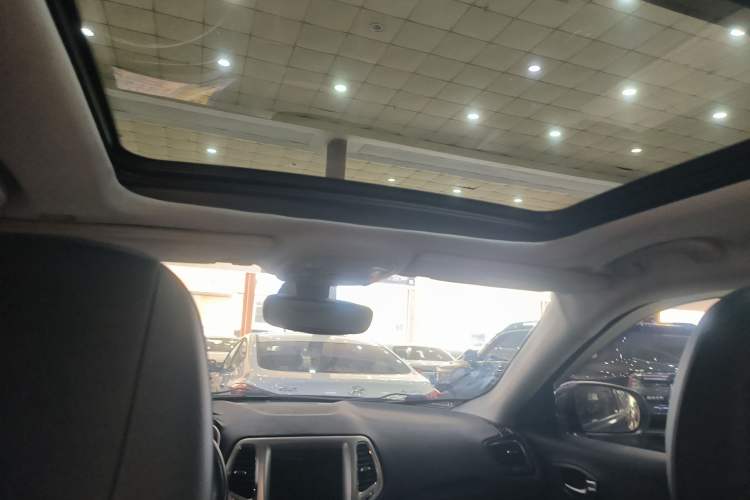 Used Jeep Compass 2017 200T Automatic Family Edition