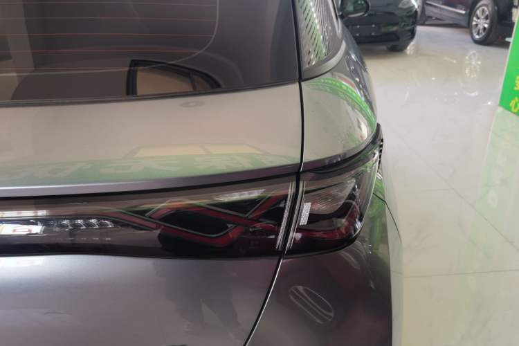 Used BYD Dolphin 2021 405 km Fashion Edition
