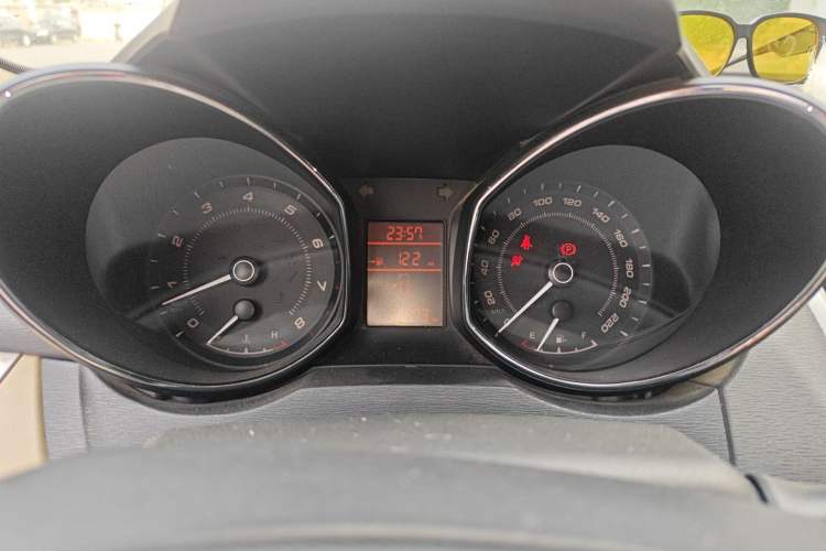 Used Chery Arrizo 7 2015 1.6L Manual Zhi Ling Edition
