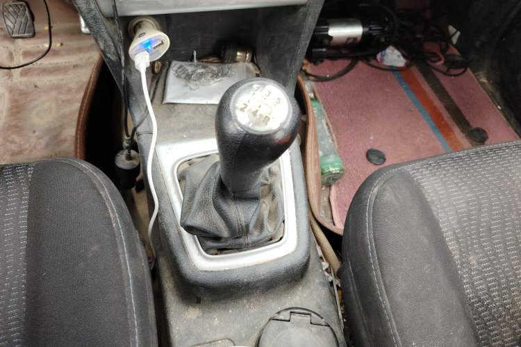 Used CHANGAN KAICHENG Ounuo S 2014 1.5L Base Version Gear Lever