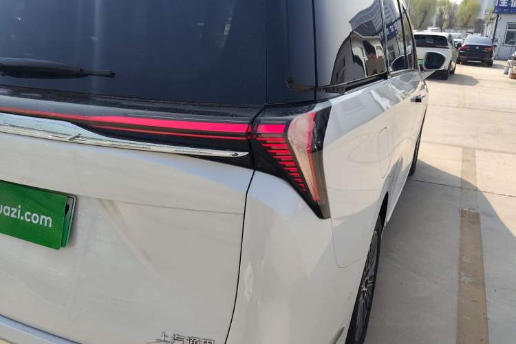 Used Buick GL8 New Energy 2024 Lu Zun Luxury Edition 7-Seater