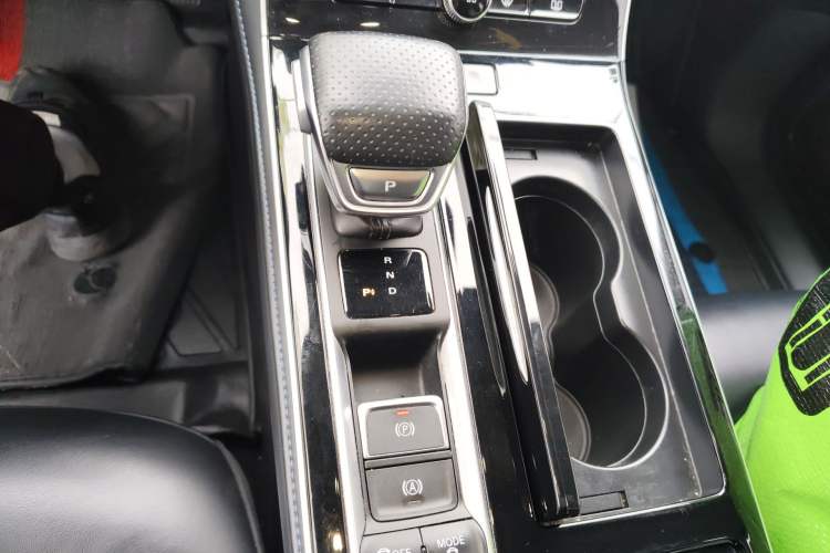 Used Rising ER6 2020 620 km Smart Edition
