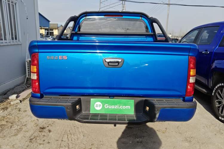 Used Foton Tunland 2018 2.4L E5 Two-Wheel Drive Comfort Version 4G69S4M
