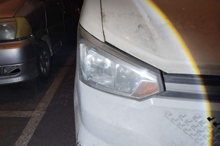 Used Dongfeng Yufeng EM26 2023 Standard Edition 41.472 kWh Henan Lithium Power Right Front Headlight