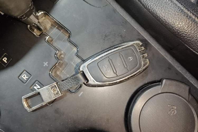 Used Hyundai ix35 2015 2.0L Automatic 2WD Smart Type China IV
