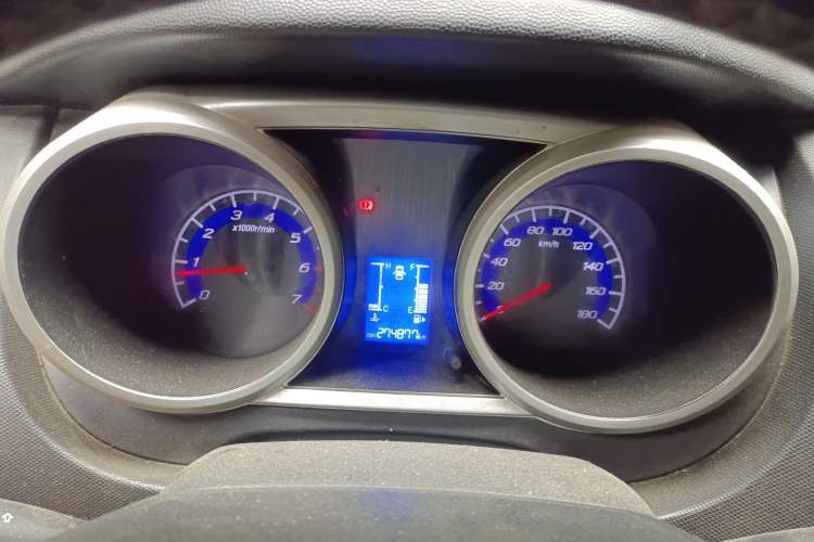 Used CHANGAN KAICHENG Ounuo S 2012 1.3L Elite Version Instrument Cluster