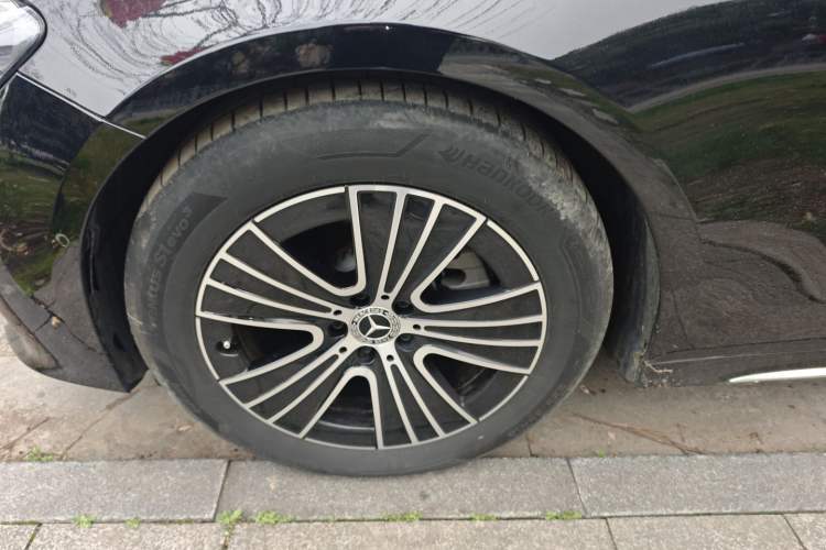 Used Mercedes-Benz E-Class 2024 E 260 L
